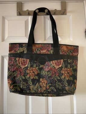 VINTAGE gorgeous cottage core dark floral fruit tapestry tote bag